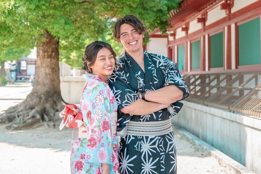 1-Day Kimono/Yukata Experience in Osaka – Enjoy Day & Night 1