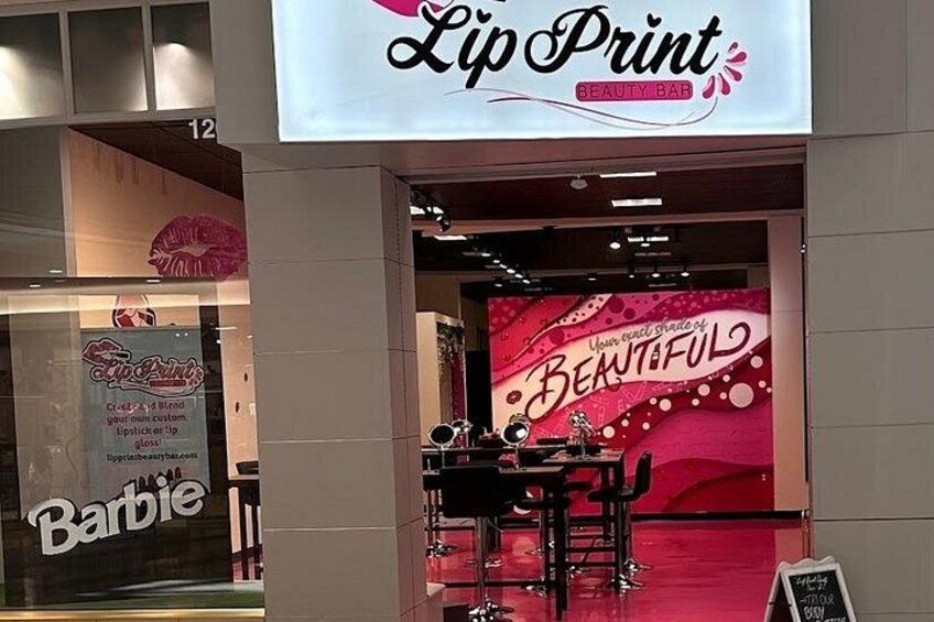 Lipstick or Lip Gloss Making Class in Raleigh 2