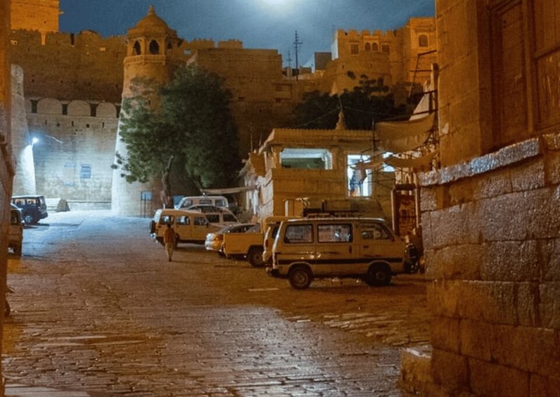 Picture 2 for Activity Experience Jaisalmer at Night (2 Hour Guided Walking Tour) 4