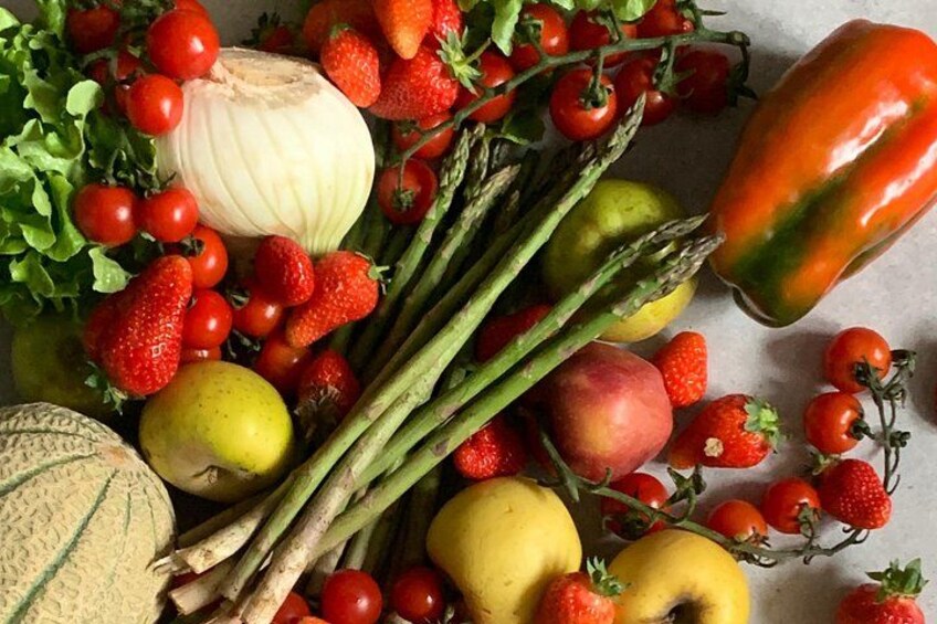 Private Gastronomy Tour at the Farmers Market 1