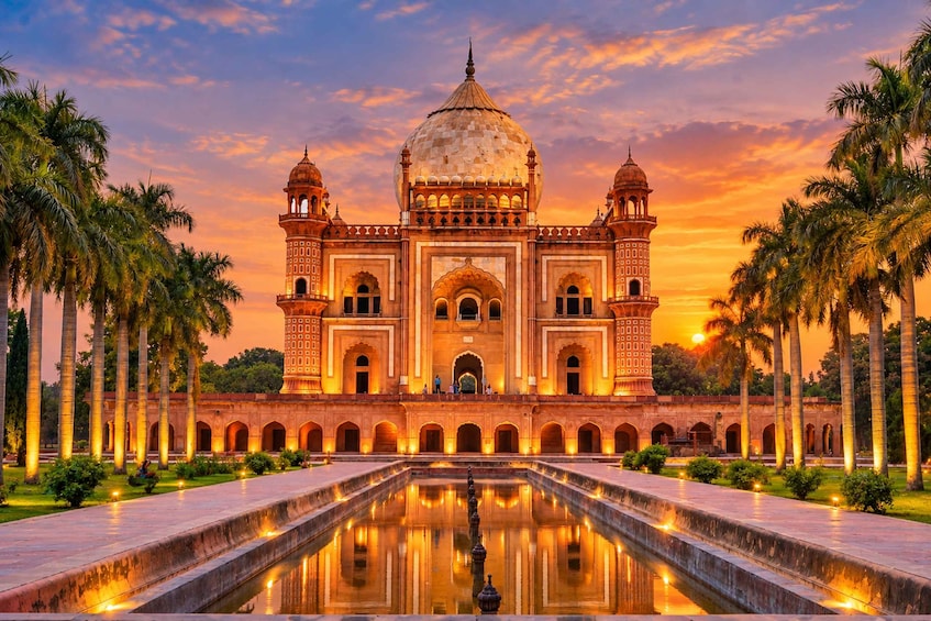 Delhi: Evening Guided Tour with Female Guide 1