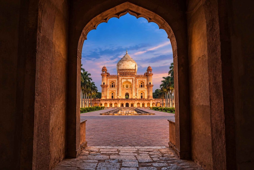 Picture 5 for Activity Delhi: Evening Guided Tour with Female Guide 5
