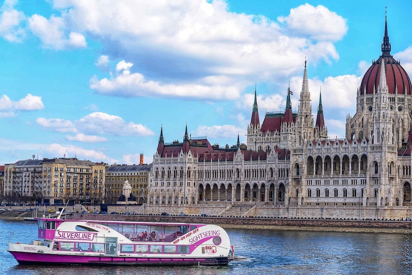 Picture 4 for Activity Budapest: Nighttime or Daytime City Sightseeing Cruise 3