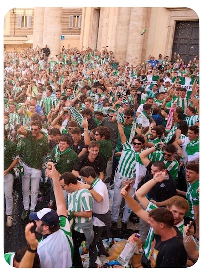 Picture 4 for Activity Live Real Betis football matches & atmosphere with local fan 2