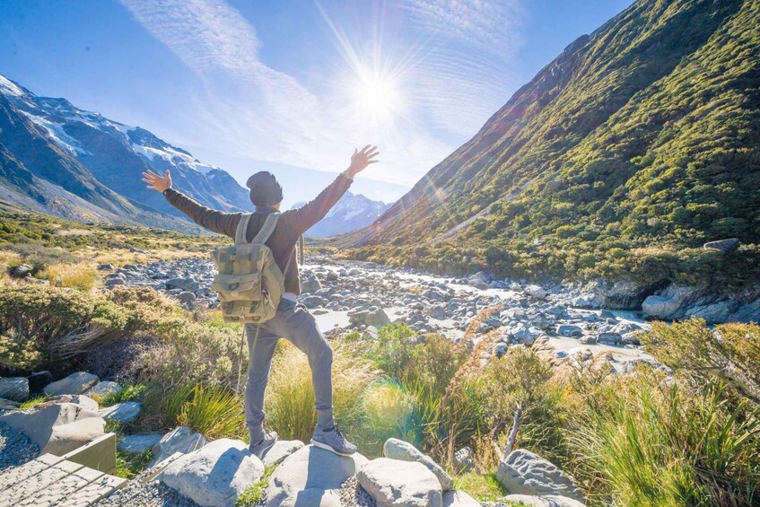 Picture 19 for Activity From Queenstown: Mt Cook & Hooker Valley Day Tour 4