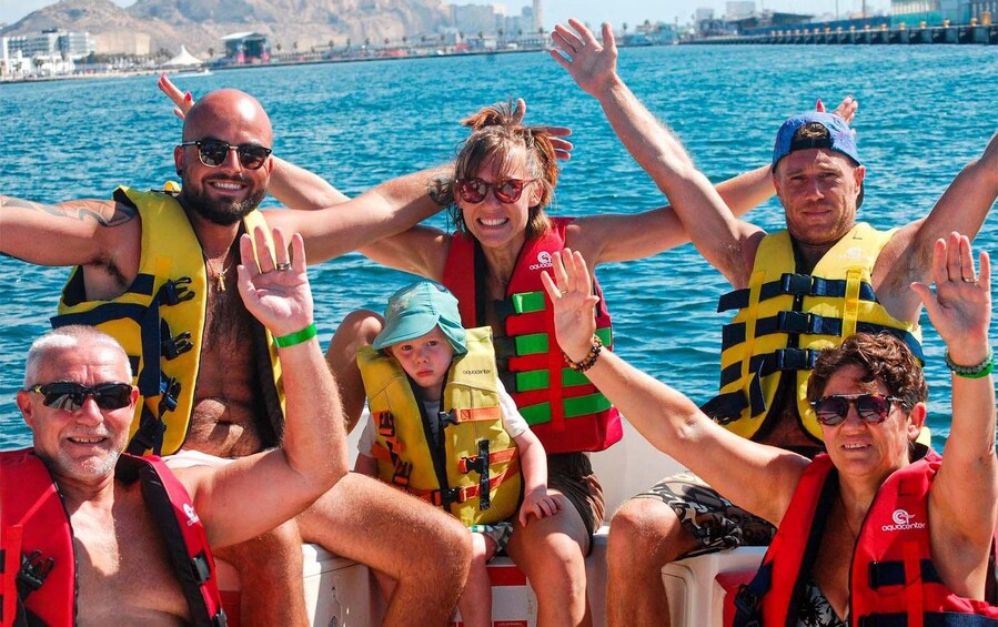 Picture 32 for Activity Alicante: Boat Trip and Parasailing Experience with Drink 4