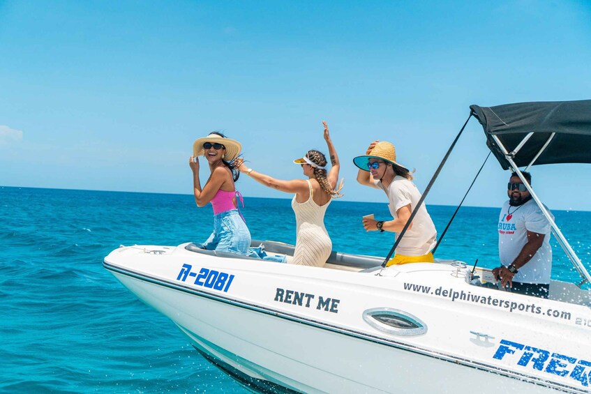 Aruba: Private Caribbean Boat Trip with Snorkeling & Drinks 1