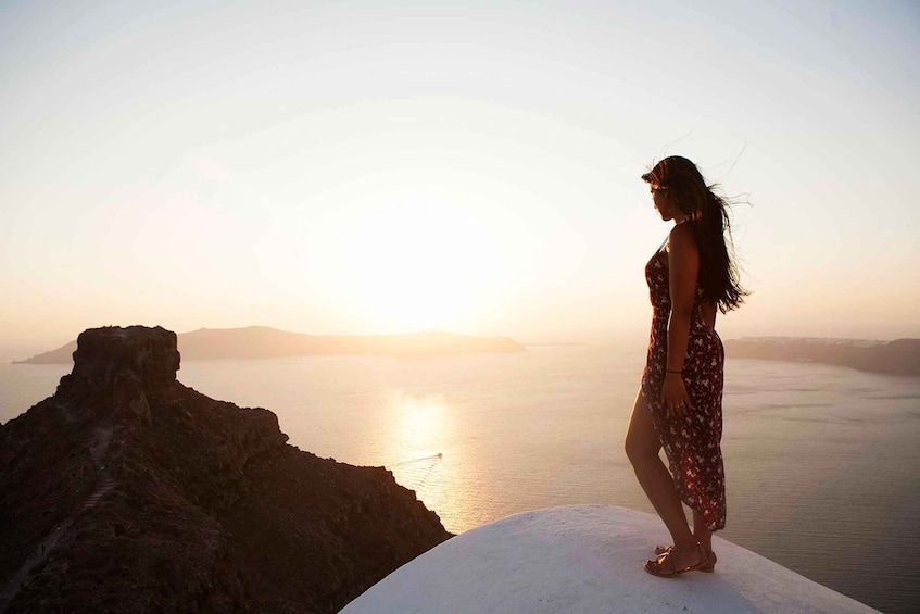 Picture 15 for Activity 30’ Photoshoot in Oia! 30 edited photos! Effortless & Fun! 5