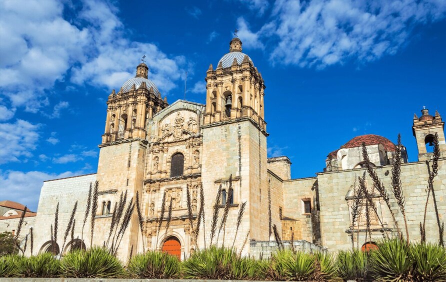 Picture 1 for Activity From Huatulco: 2 Days Excursion to Oaxaca City 2