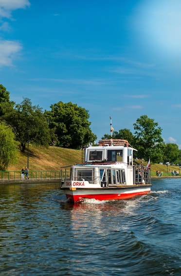 Krakow: Vistula River Sightseeing Cruise with Audio Guide 1