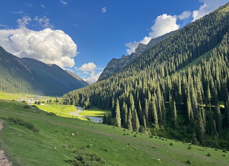 Kyrgyzstan 5-Days Issyk Kul, Song Kul Lake & Altyn Arashan 1