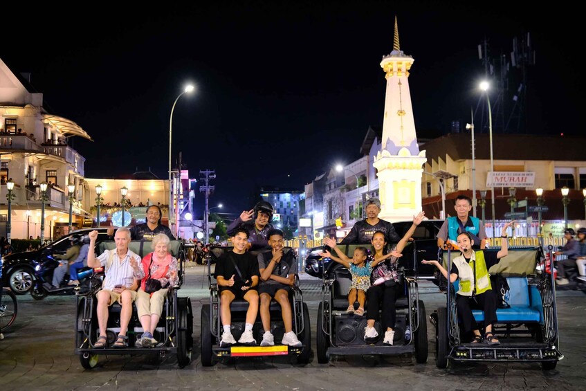 Picture 1 for Activity Yogyakarta: Nighttime Walk and Food Tour 4