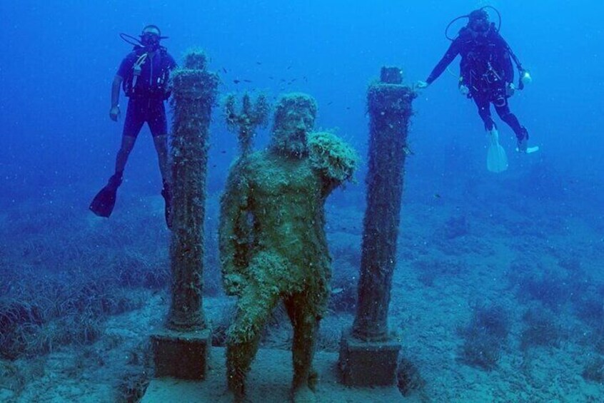 Scuba Diving Under Water Museum 5