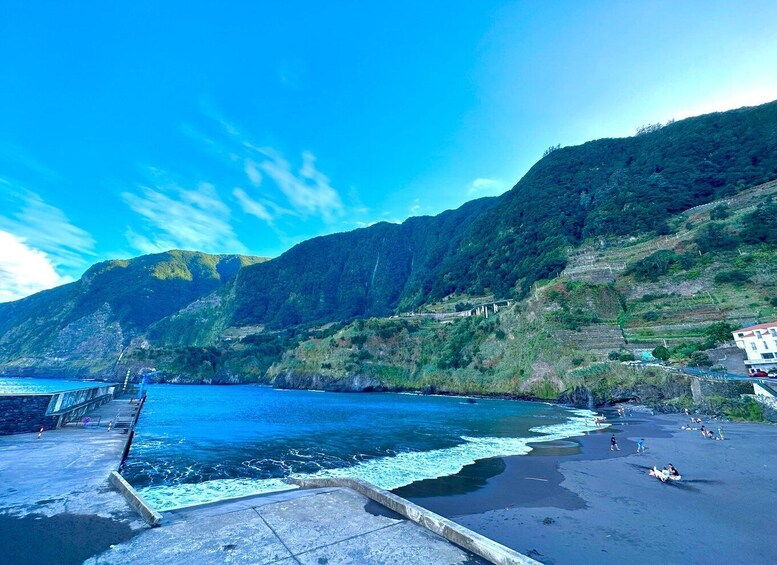 Picture 3 for Activity The Perfect Contrast: Fanal Forest, Porto Moniz & Seixal 4