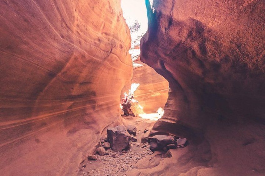 The Red Canyon Tour - Small Group Trip with Local Food Tasting ツ 5