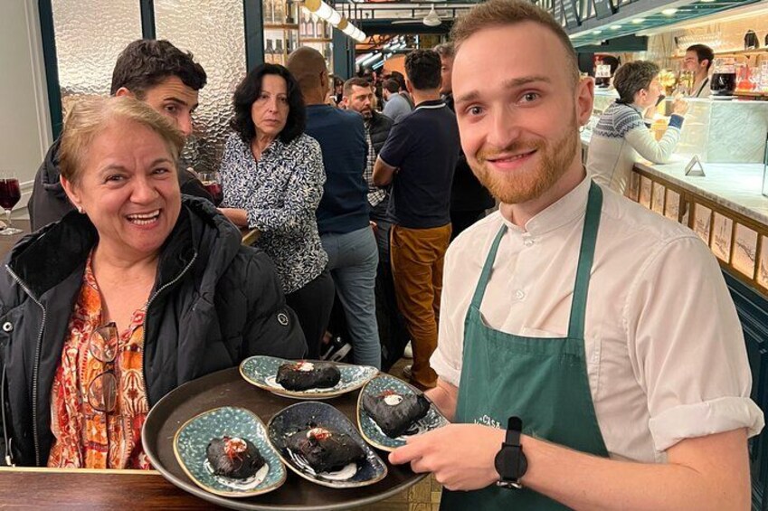 San Sebastian Premium Pintxo Food, Wine & Market Foodie Tour 3
