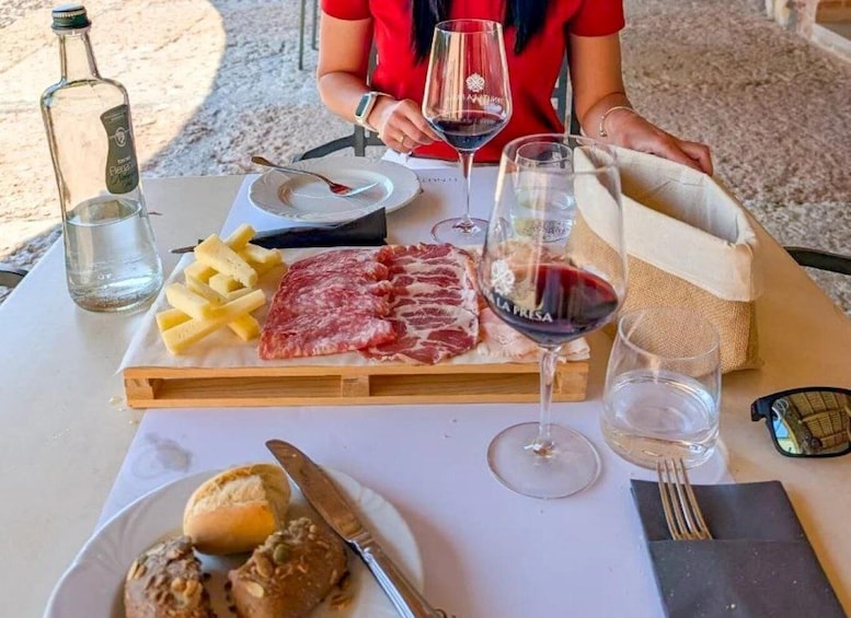 Picture 2 for Activity Lake Garda: Garda Hills Wine Tour and Tasting 2