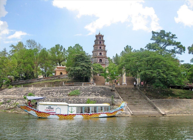 Picture 18 for Activity Hue City Tour with Dragon Boat from Hue or Danang or Hoi An 2