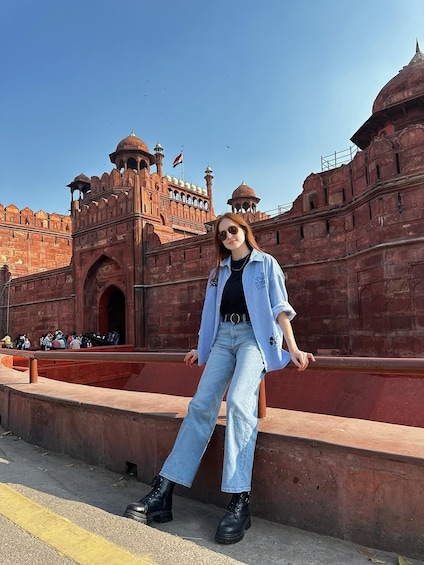 Picture 14 for Activity Transfer Agra to Jaipur Via Fatehpur Sikri & Stepwell 5