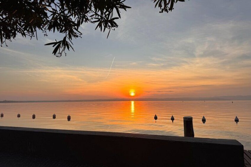 Sup experience with sightseeing tour in Sirmione Lake Garda 1