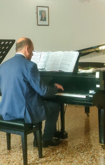 Picture 1 for Activity Garda: Lyrical Concert with Prosecco Aperitif 3