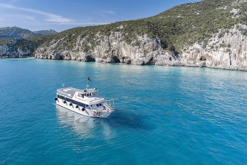 Picture 1 for Activity Cala Gonone: Round Trip Boat to Cala Luna 2