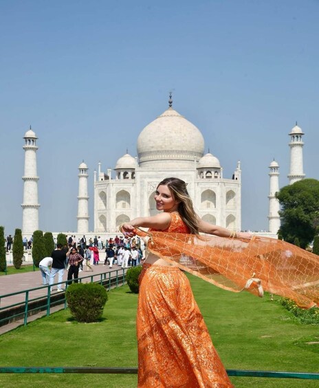 Picture 2 for Activity From Delhi: Sunrise Taj Mahal, Agra Fort & Baby Taj Day Tour 3