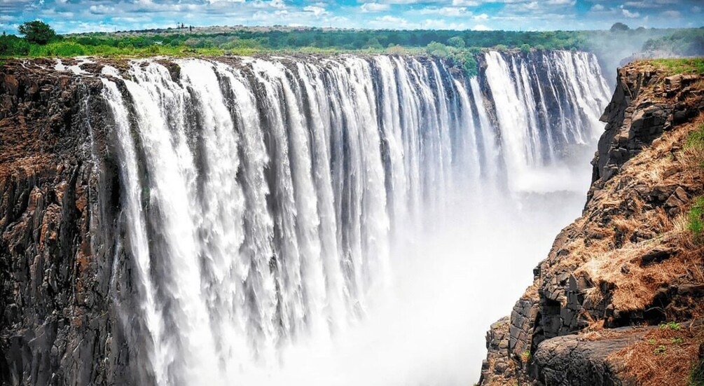 Picture 2 for Activity 4 Day Private Tour From Lusaka - Zambia, Zimbabwe, Botswana 2