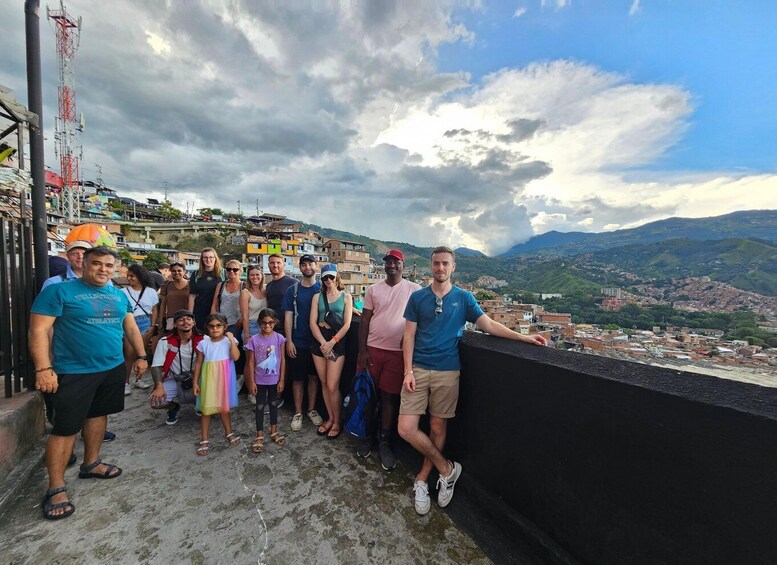 Picture 7 for Activity Graffiti Tour comuna 13 and cable car (made by local guides)