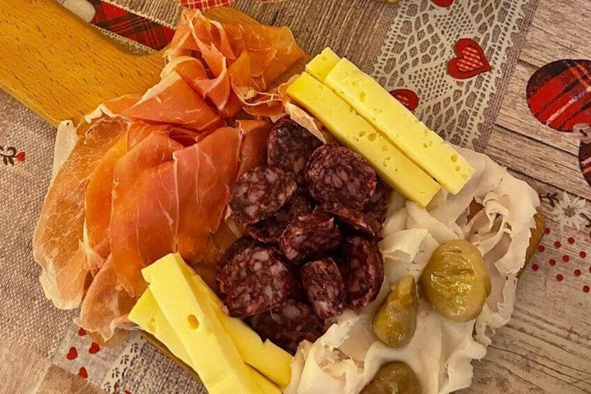 Taste Aosta: A Full Meal Walking Food Tour by Do Eat Better 2