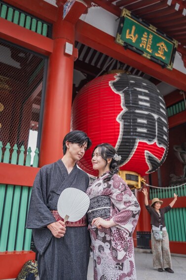 Asakusa: Family-Friendly Kimono & Yukata Experience 1