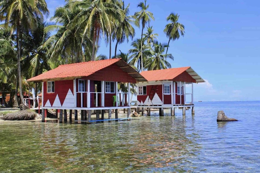3 Days: Over-Water Cabin in San Blas+Meals+Tour 1