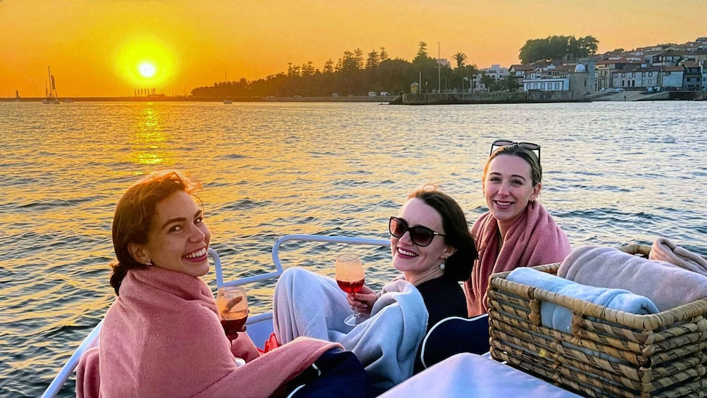 Porto: Private Douro Cruise, 6 Bridges & Sunset Only for You 1