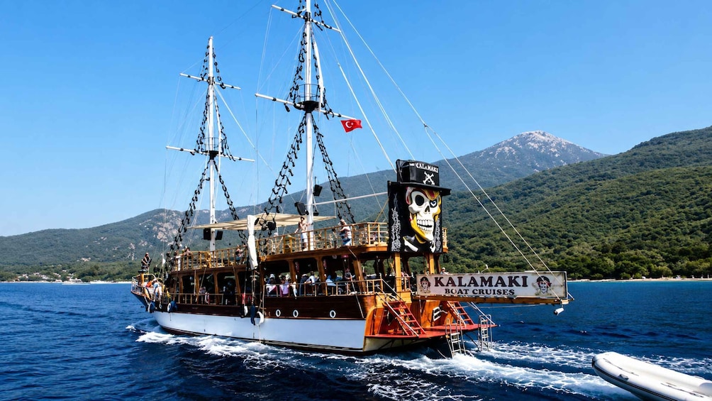 Picture 9 for Activity Kusadasi & National Park Boat Tours with Lunch and Transfer 5