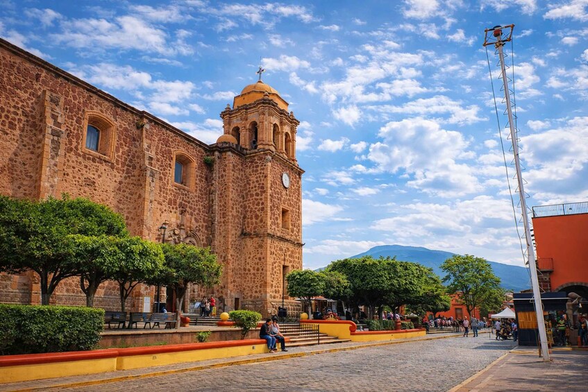Picture 2 for Activity From Guadalajara: Tequila Town and Cantaritos El Guero 2