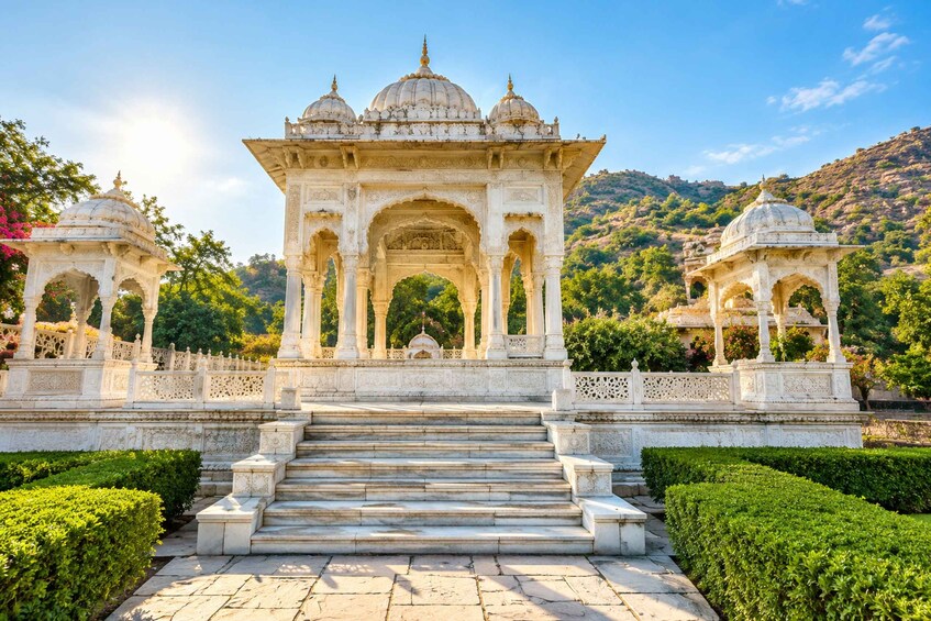 Picture 2 for Activity Jaipur: Instagram & Photography Tour by Car with Guide 3