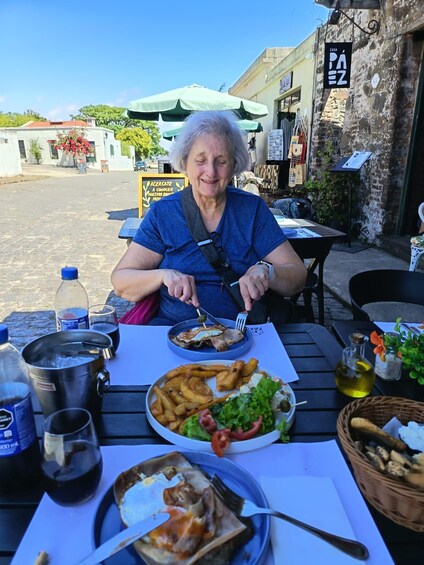 Picture 4 for Activity Colonia del Sacramento: Chivito at Páez Vilaró's House 5