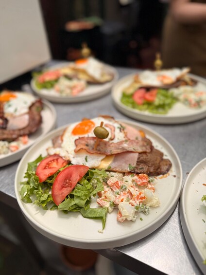 Colonia del Sacramento: Chivito at Páez Vilaró's House 1