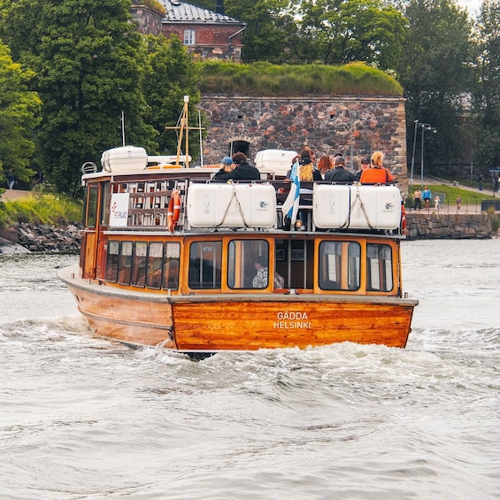 Picture 16 for Activity From Helsinki: Round-Trip Ferry Ticket to Suomenlinna 4