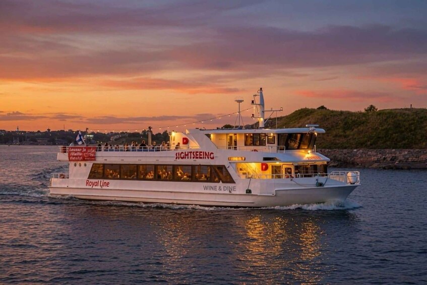 Helsinki: Evening Archipelago Cruise 1