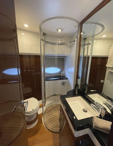 Picture 9 for Activity Bergen: Private yacht Cruise to Cornelius Seafood Restaurant 4