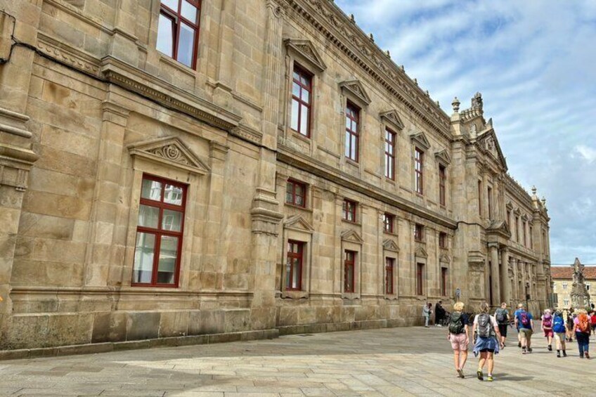 Private Tour in Santiago de Compostela with Cathedral Entrance 3