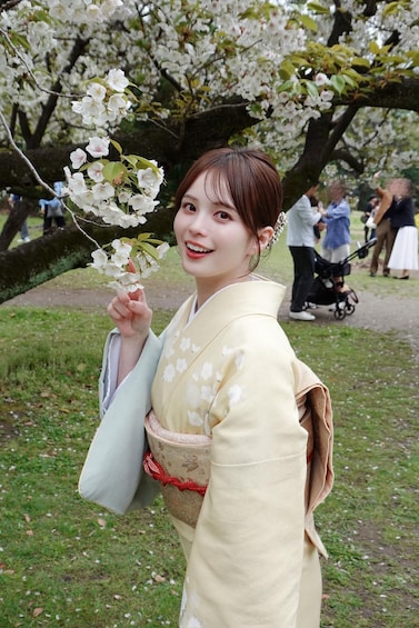 Picture 36 for Activity Osaka: Family-Friendly Kimono & Yukata Experience at WARGO 3