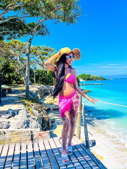 Picture 11 for Activity Cartagena: 6-Stop Rosario Islands Snorkel, Aquarium, & Lunch 5