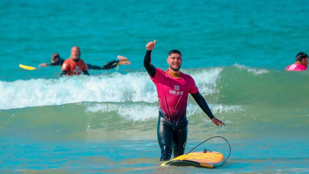 Conil de la Frontera: Private Family Surf Lesson, Kids 5+ 1