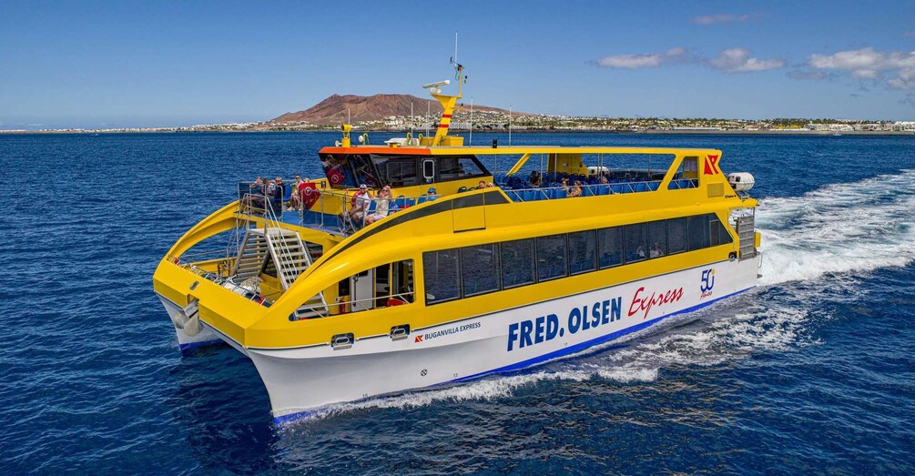 Canary Islands: Ferry Ticket Lanzarote/Fuerteventura 1