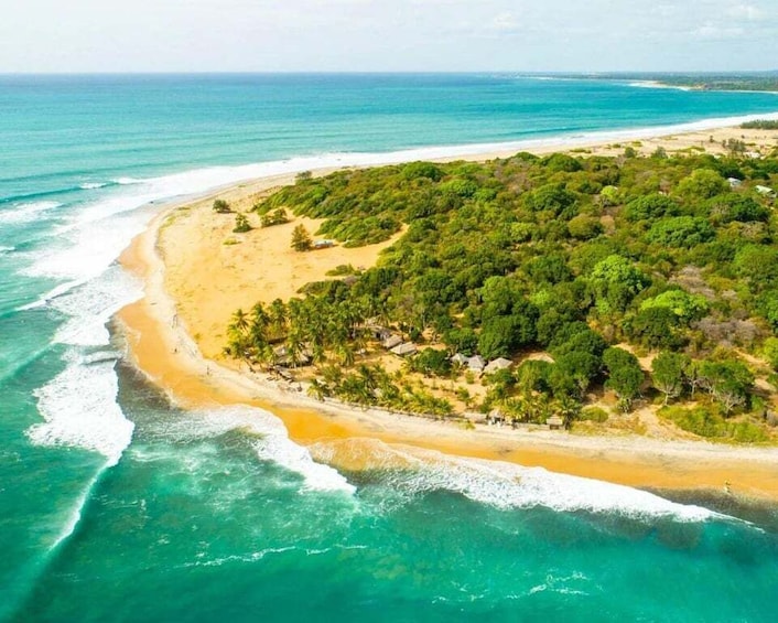 Kandy Private Island-Wide Transfer: Ella, Mirissa,CMB & More 1