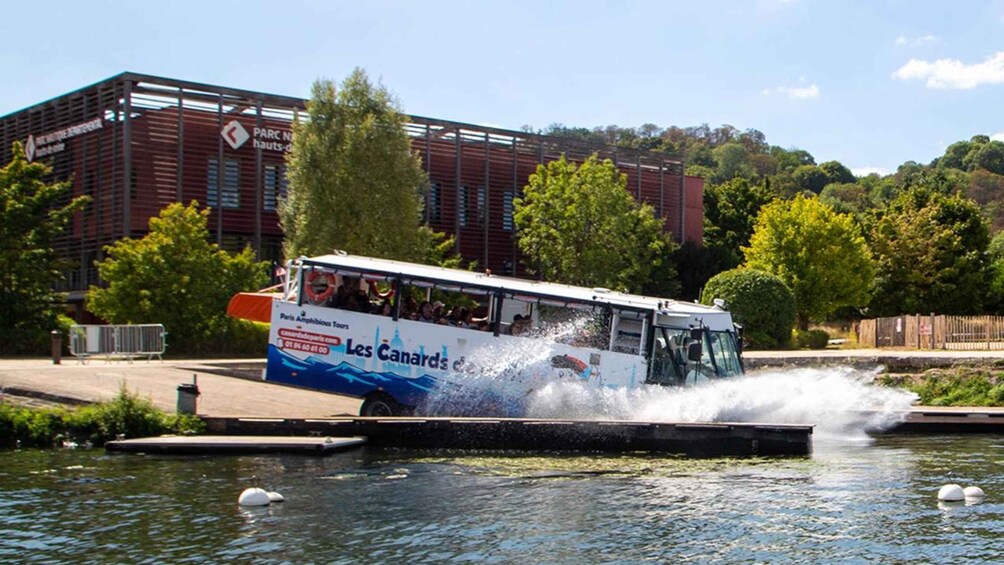 Picture 10 for Activity Paris: City and River Seine Tour on an Amphibious Bus 2