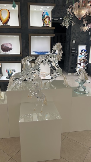 Picture 3 for Activity From Venice:Murano Glass Factory Tour,Boat transfer and gift 2