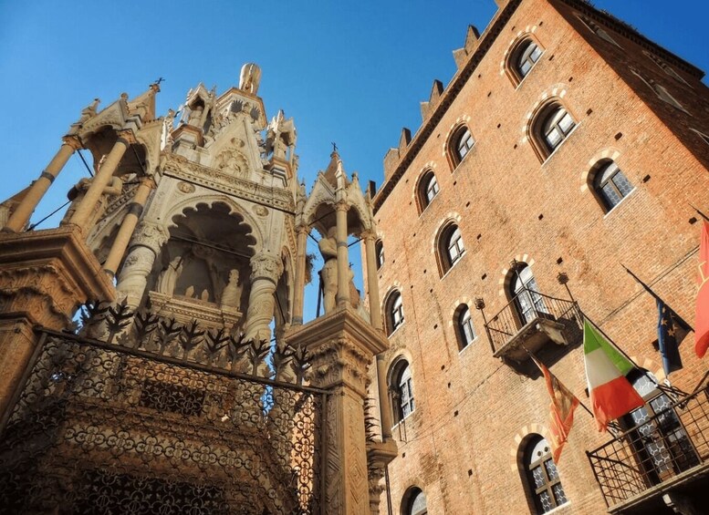 Picture 1 for Activity Verona: Essential Verona Private Tour including Arena 2